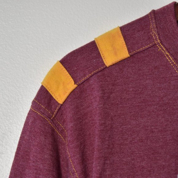 NBA Cleveland Cavaliers sporty three quarter sleeve tee with logo - Picture 4 of 5